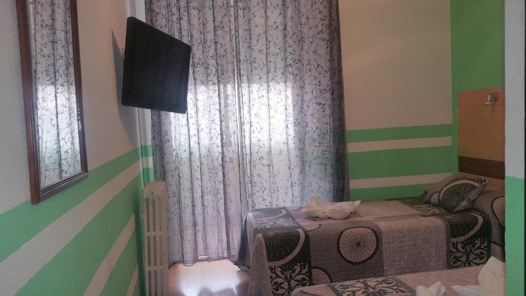 Hostal Lima Valladolid Dış mekan fotoğraf